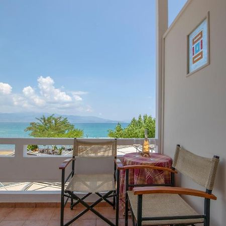 Hotel Kypreos Kamena Vourla Exteriör bild